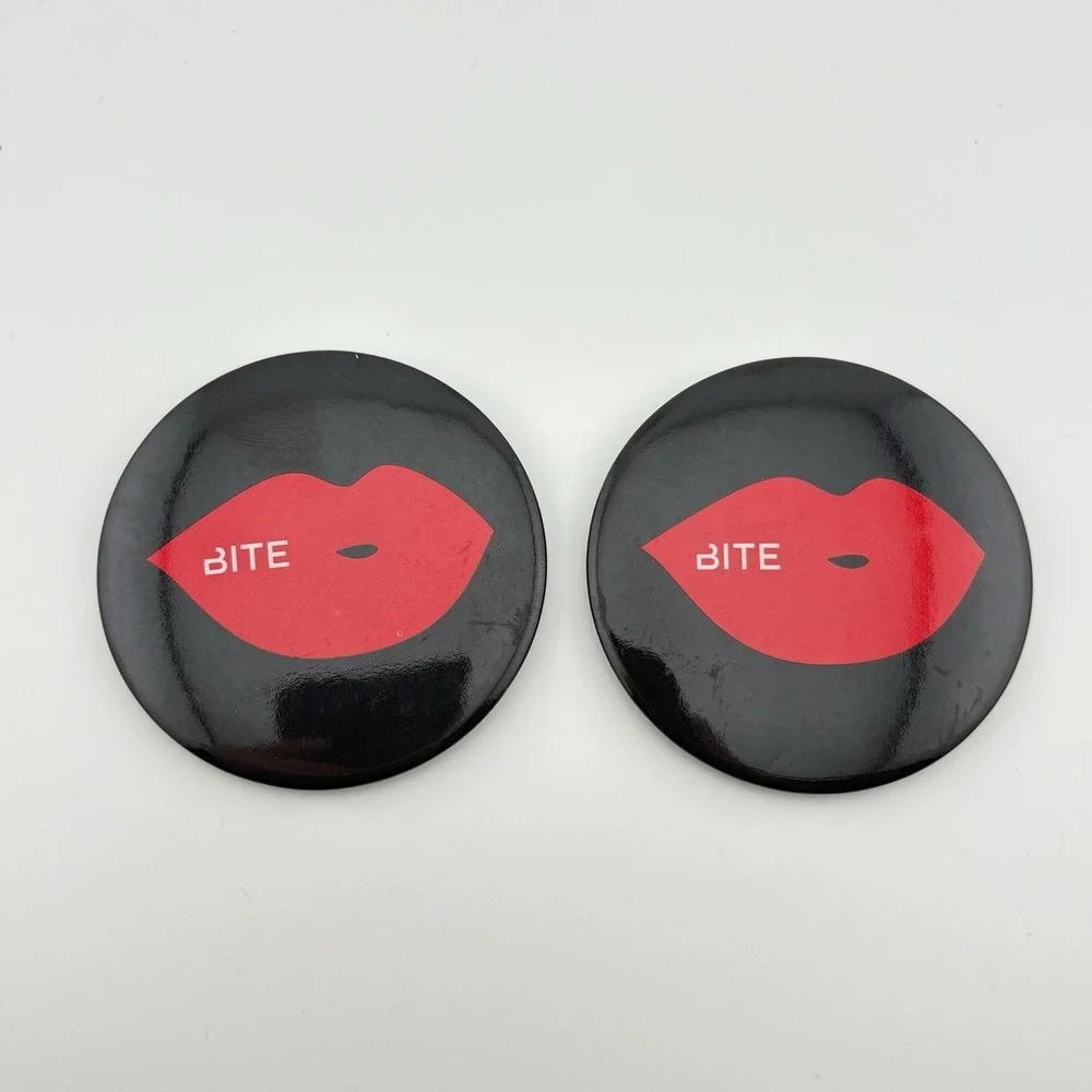 BITE BEAUTY Set of 2x Lips Kiss Compact Mirror New